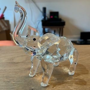 Crystal Elephant Statue